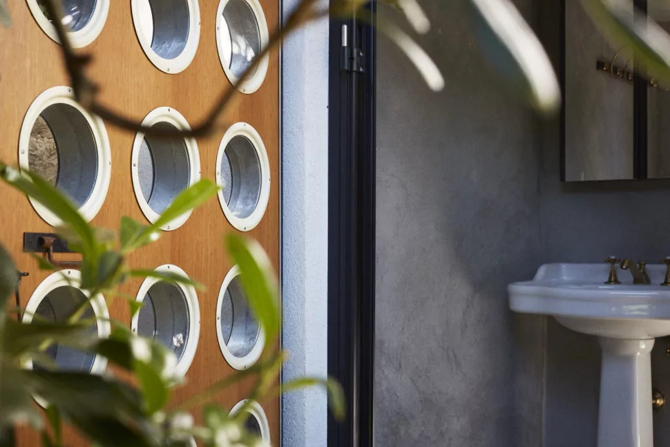 La casa smontabile di Jean Prouvé — interno